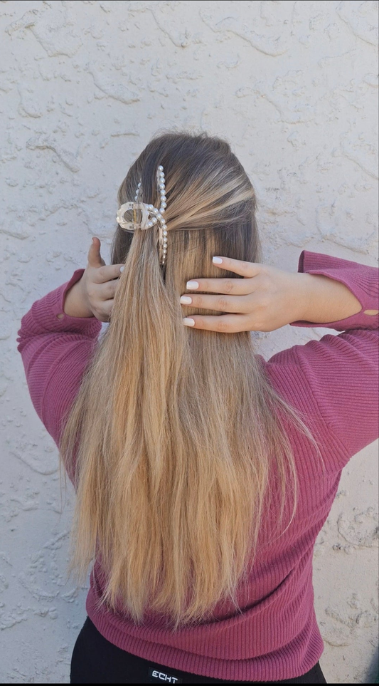 Pearl claw clip