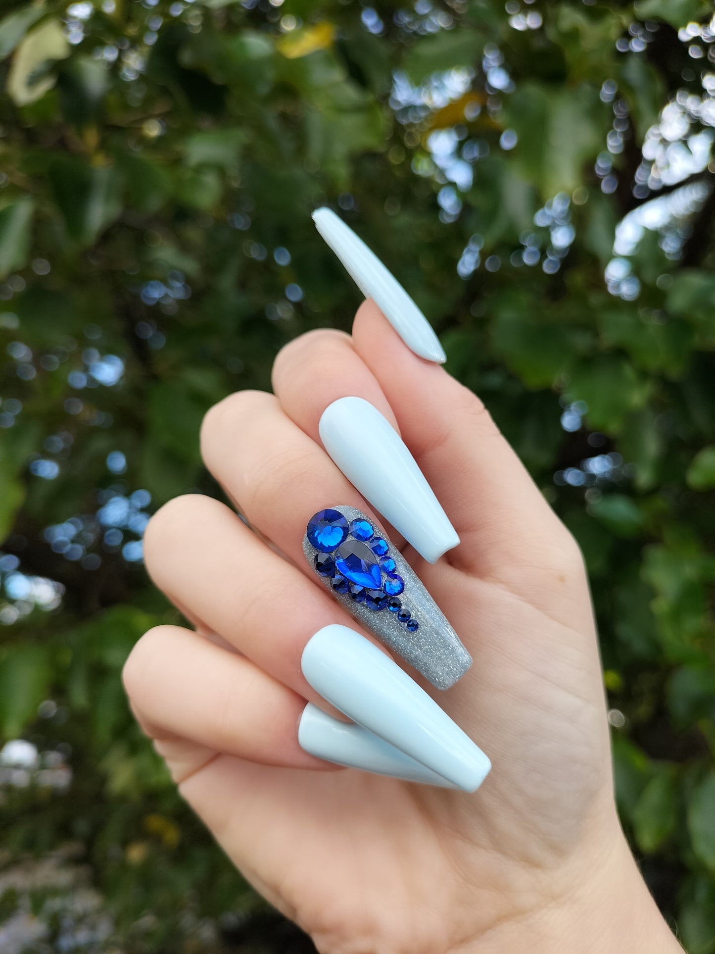 Diamond Blue - Medium